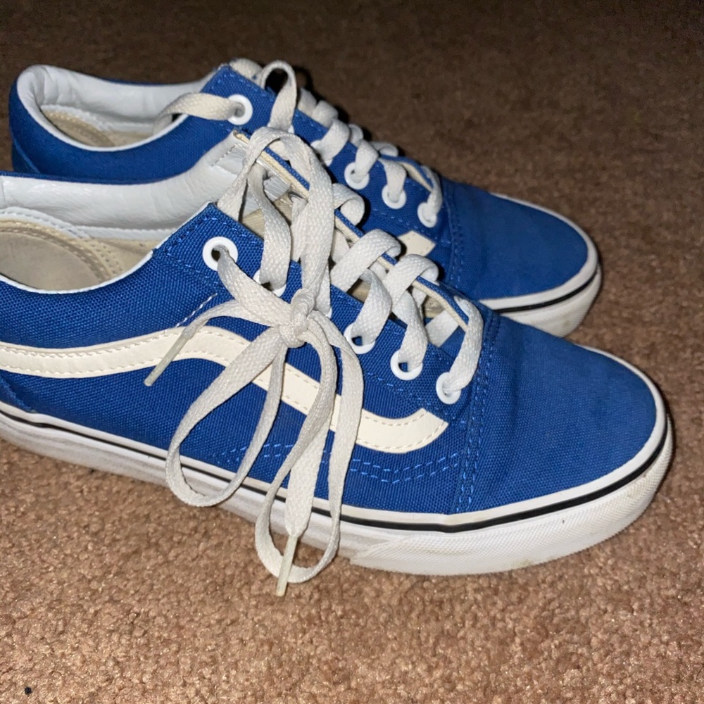 Vans - Picture 2 of 2